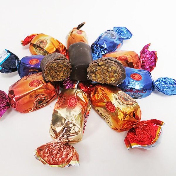 Mix of Chocolate Covered Candy "Sunflower Seeds" with Fruits and Honey, 1 lb / 0.45 kg